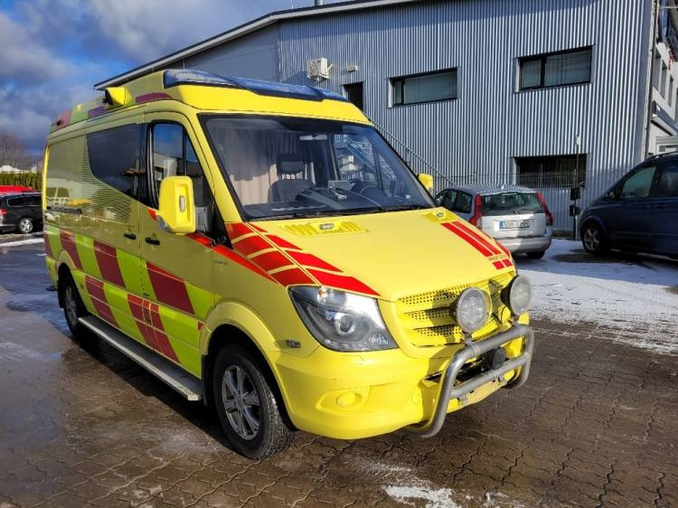 MERCEDES – BENZ SPRINTER 3.0D AMBULANCE (PROFILE) KLIMA 2.2016 EURO 6 - Mentőautó: 1 kép. MERCEDES – BENZ SPRINTER 3.0D AMBULANCE (PROFILE) KLIMA 2.2016 EURO 6 - Mentőautó: 1 kép.