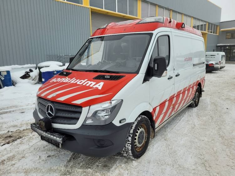 MERCEDES – BENZ SPRINTER 3.0D AMBULANCE (PROFILE) KLIMA 7.2015 EURO 6 - Mentőautó: 2 kép. MERCEDES – BENZ SPRINTER 3.0D AMBULANCE (PROFILE) KLIMA 7.2015 EURO 6 - Mentőautó: 2 kép.
