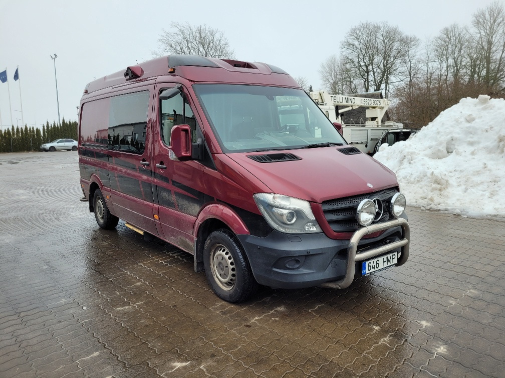 MERCEDES – BENZ SPRINTER 316 CDI ex ambulance 11.2014 EURO 5 - Furgon: 1 kép. MERCEDES – BENZ SPRINTER 316 CDI ex ambulance 11.2014 EURO 5 - Furgon: 1 kép.
