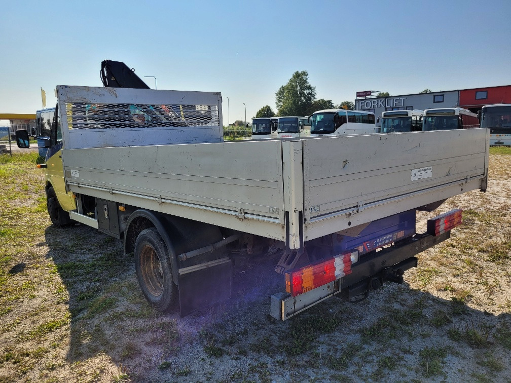 MERCEDES – BENZ SPRINTER 616CDI HIAB 027-2 Crane 10.2004 - Platós kisteherautó: 4 kép. MERCEDES – BENZ SPRINTER 616CDI HIAB 027-2 Crane 10.2004 - Platós kisteherautó: 4 kép.