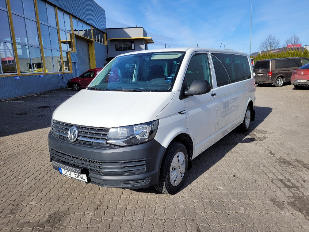 VOLKSWAGEN CARAVELLE T6, KLIIMA; 1.2017; EURO 6; 9 seats - Kisbusz: 2 kép. VOLKSWAGEN CARAVELLE T6, KLIIMA; 1.2017; EURO 6; 9 seats - Kisbusz: 2 kép.