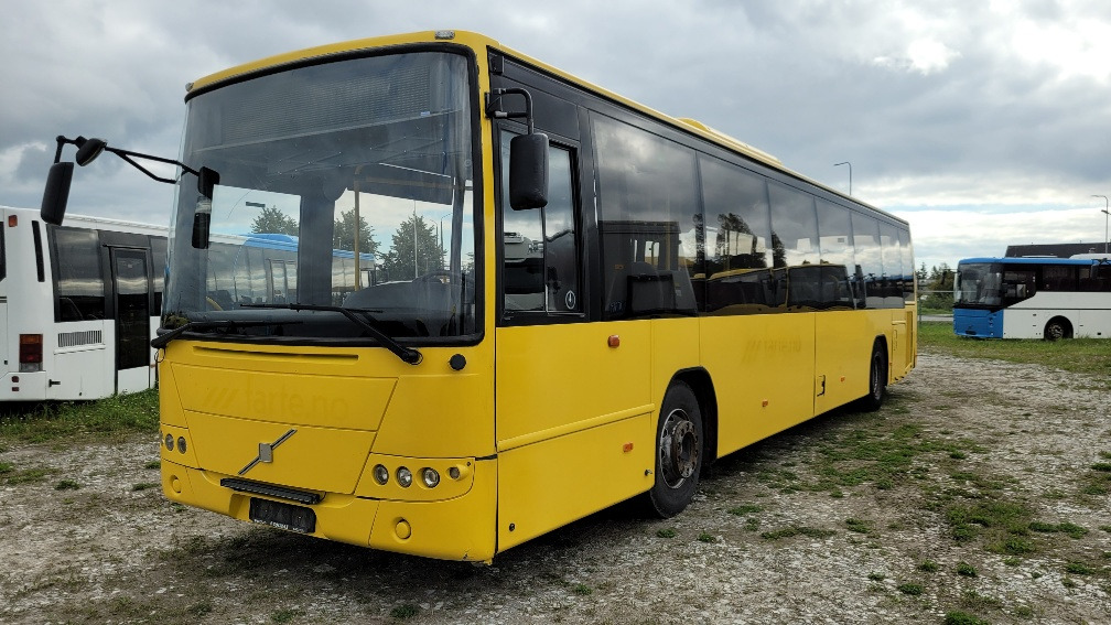 VOLVO B7RLE 8700 KLIIMA, 6.2010, EURO 5, RAMP, 42 seats, 12,86m; 2 UNITS - Városi busz: 2 kép. VOLVO B7RLE 8700 KLIIMA, 6.2010, EURO 5, RAMP, 42 seats, 12,86m; 2 UNITS - Városi busz: 2 kép.