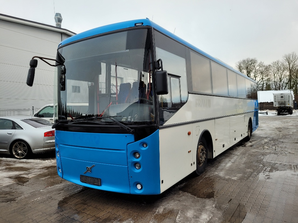VOLVO B9R VEST HORISONT, KLIIMA, 7.2012, EURO 5, HANDICAP LIFT, 45 seats, 12,7m - Helyközi busz: 2 kép. VOLVO B9R VEST HORISONT, KLIIMA, 7.2012, EURO 5, HANDICAP LIFT, 45 seats, 12,7m - Helyközi busz: 2 kép.