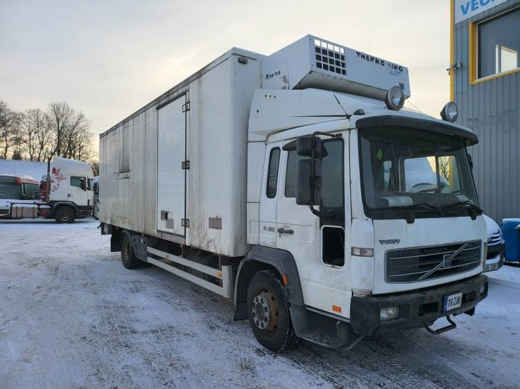 VOLVO FL 250 FOR SPAREPARTS - Hűtős teherautó: 1 kép. VOLVO FL 250 FOR SPAREPARTS - Hűtős teherautó: 1 kép.
