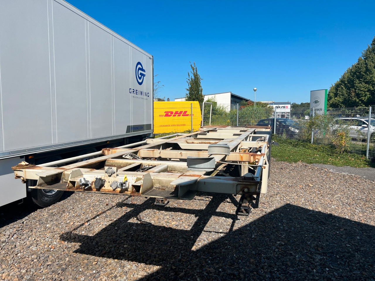 Kässbohrer SC10-24 Chassis Kässbohrer SC10-24 Chassis - Félpótkocsi cserefelépítményes: 5 kép. Kässbohrer SC10-24 Chassis Kässbohrer SC10-24 Chassis - Félpótkocsi cserefelépítményes: 5 kép.