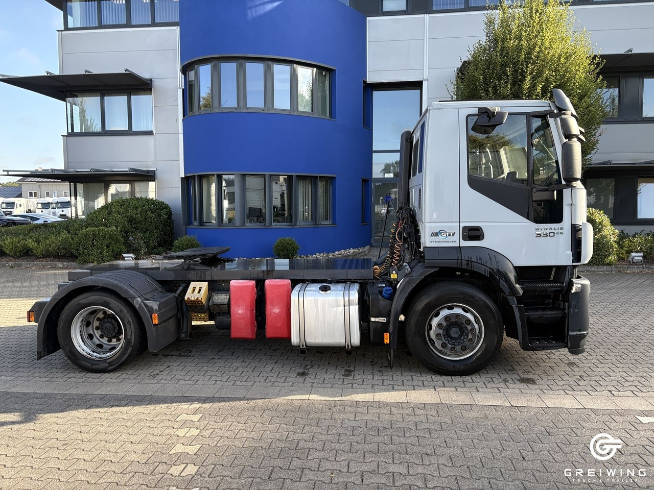 Iveco Stralis AD 440 S 33 T/P - Nyergesvontató: 2 kép. Iveco Stralis AD 440 S 33 T/P - Nyergesvontató: 2 kép.