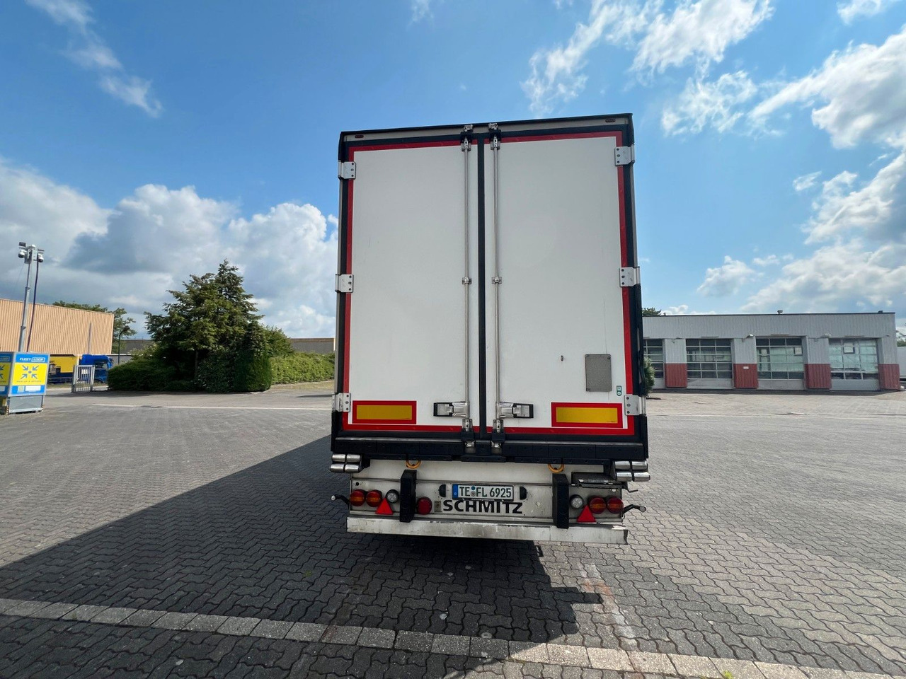 Schmitz Cargobull SKO 24/L - 13.4 FP 45 Cool V7, Schmitz S.CU V2.0 - Félpótkocsi hűtős: 4 kép. Schmitz Cargobull SKO 24/L - 13.4 FP 45 Cool V7, Schmitz S.CU V2.0 - Félpótkocsi hűtős: 4 kép.