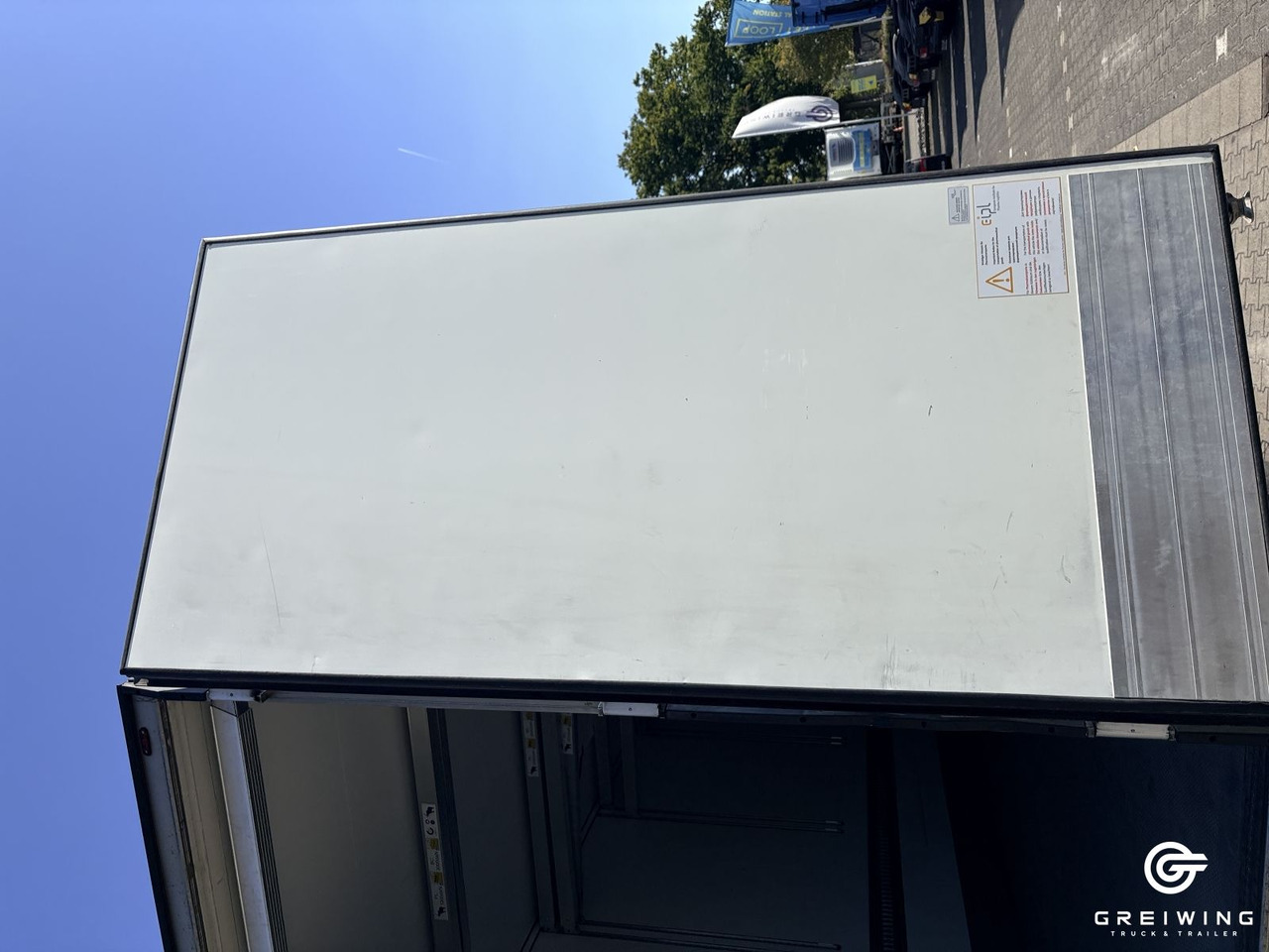 Schmitz Cargobull SKO 24/L - 13.4 FP COOL V7, TK SLXi 300-PHARMA - Félpótkocsi hűtős: 5 kép. Schmitz Cargobull SKO 24/L - 13.4 FP COOL V7, TK SLXi 300-PHARMA - Félpótkocsi hűtős: 5 kép.