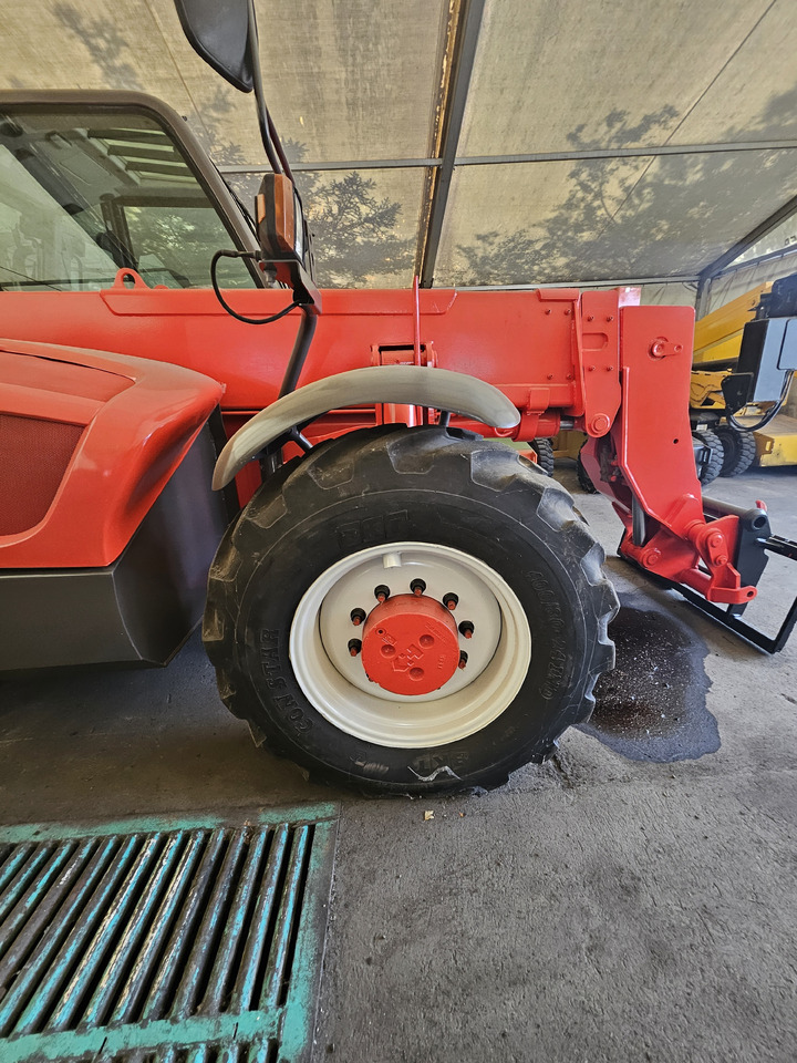 Manitou MVT 1130 LS - Anyagmozgató gép: 2 kép. Manitou MVT 1130 LS - Anyagmozgató gép: 2 kép.