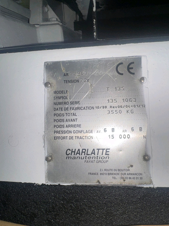 Charlatte 2012 - Poggyász vontató: 3 kép. Charlatte 2012 - Poggyász vontató: 3 kép.