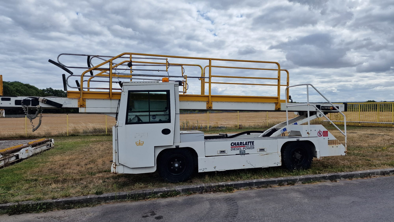 Charlatte Beltloader C2000D - Szállítószalagos jármű: 2 kép. Charlatte Beltloader C2000D - Szállítószalagos jármű: 2 kép.