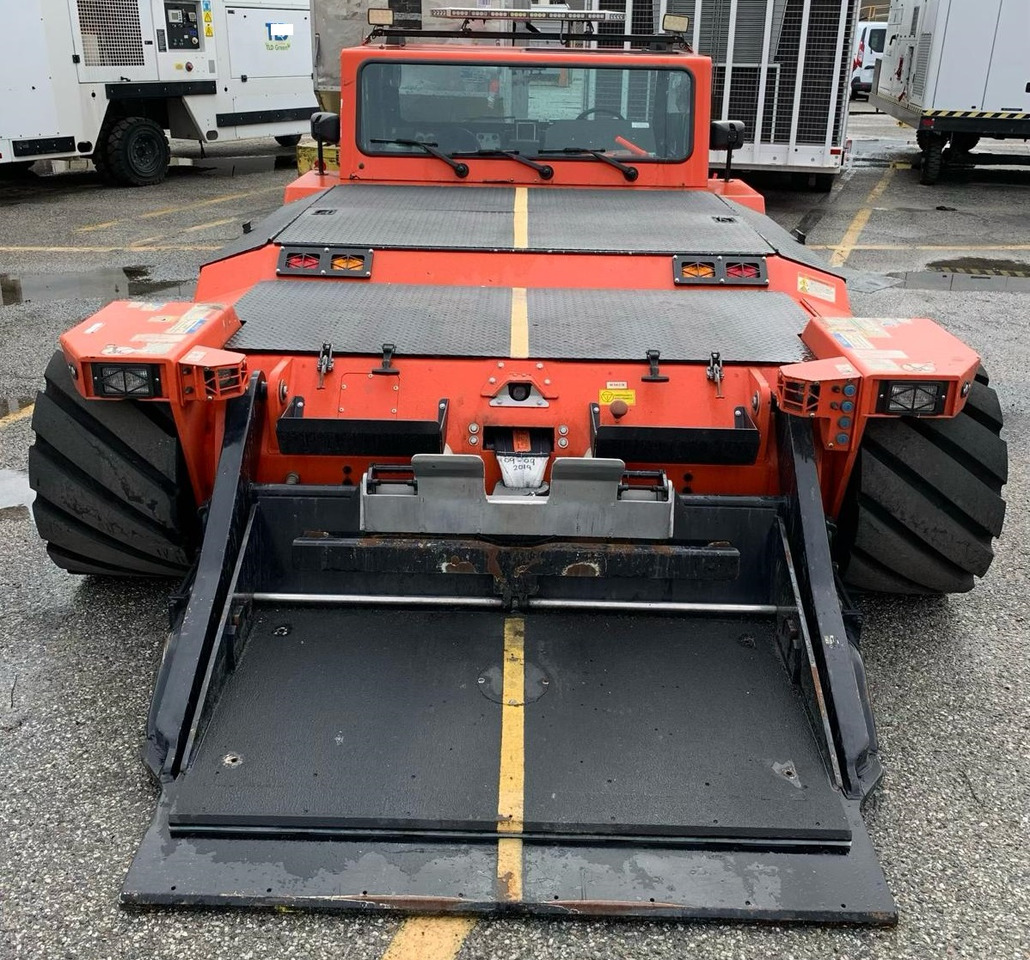LEKTRO AP8925SDB-AL-200/250 - Repülőgép vontató: 2 kép. LEKTRO AP8925SDB-AL-200/250 - Repülőgép vontató: 2 kép.