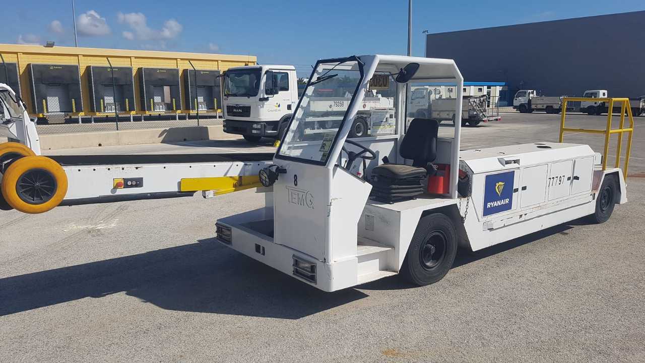 TEMG BELTLOADER TG6000 - Szállítószalagos jármű: 2 kép. TEMG BELTLOADER TG6000 - Szállítószalagos jármű: 2 kép.