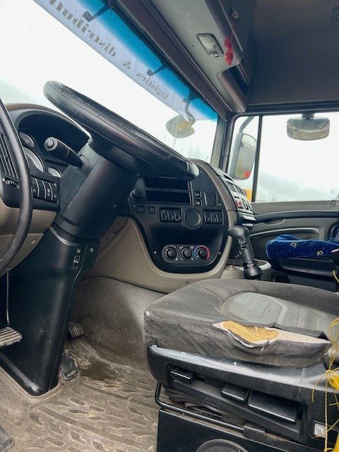 DAF XF 105.460 FT105.460 XF Manuel , Engine Problem - Nyergesvontató: 3 kép. DAF XF 105.460 FT105.460 XF Manuel , Engine Problem - Nyergesvontató: 3 kép.