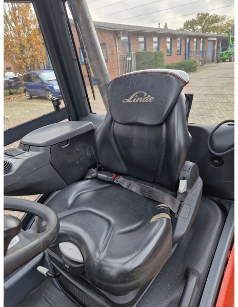 Villás targonca Linde H35D-01: 16 kép. Villás targonca Linde H35D-01: 16 kép.