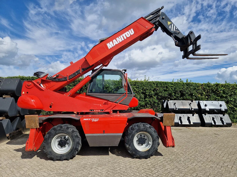 Manitou MRT 1840 Easy - Rakodógép: 4 kép. Manitou MRT 1840 Easy - Rakodógép: 4 kép.