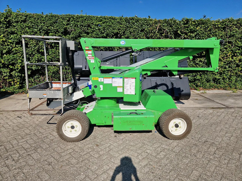 Niftylift HR12NDE New Battery - Személyemelő: 1 kép. Niftylift HR12NDE New Battery - Személyemelő: 1 kép.