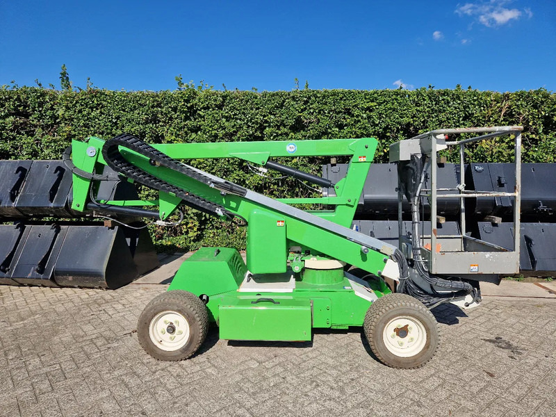 Niftylift HR12NDE New Battery - Személyemelő: 2 kép. Niftylift HR12NDE New Battery - Személyemelő: 2 kép.