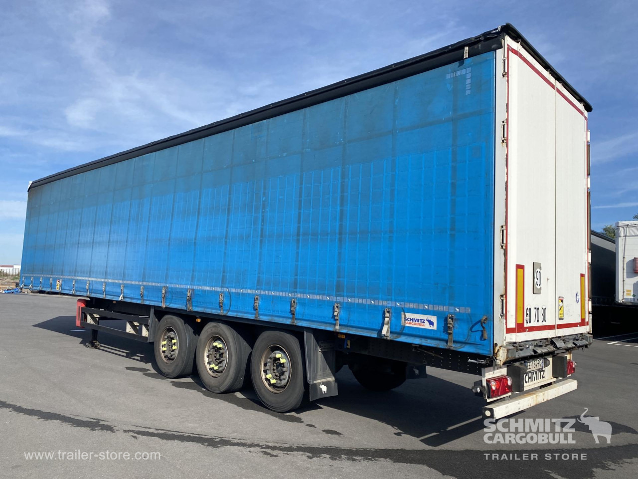 SCHMITZ Curtainsider Standard - Ponyvás félpótkocsi: 4 kép. SCHMITZ Curtainsider Standard - Ponyvás félpótkocsi: 4 kép.
