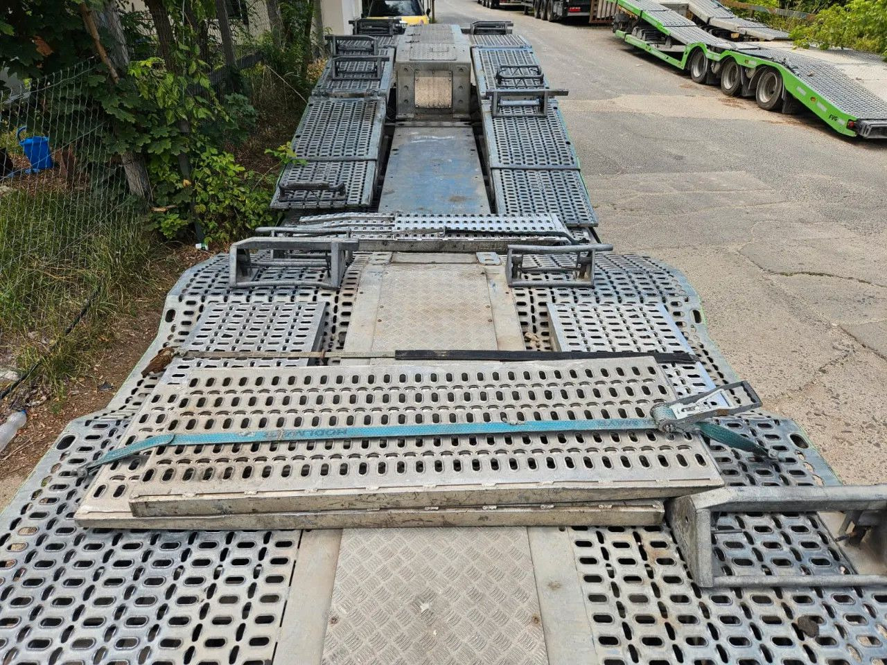 FVG FL TA-B1 EVO 2 units - Félpótkocsi mélybölcsős: 5 kép. FVG FL TA-B1 EVO 2 units - Félpótkocsi mélybölcsős: 5 kép.