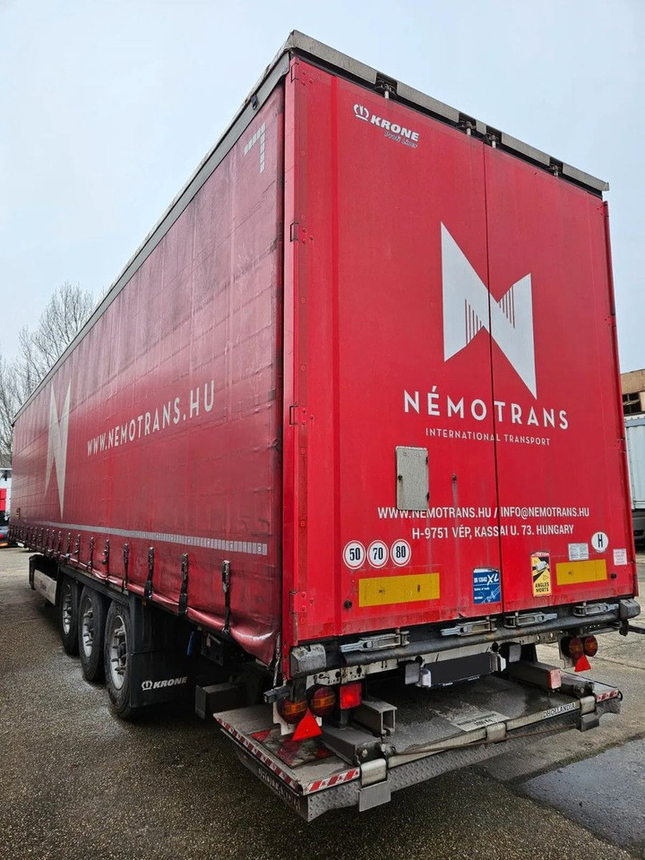 Krone SD, Tail Lift, Lifting Axle - Ponyvás félpótkocsi: 4 kép. Krone SD, Tail Lift, Lifting Axle - Ponyvás félpótkocsi: 4 kép.