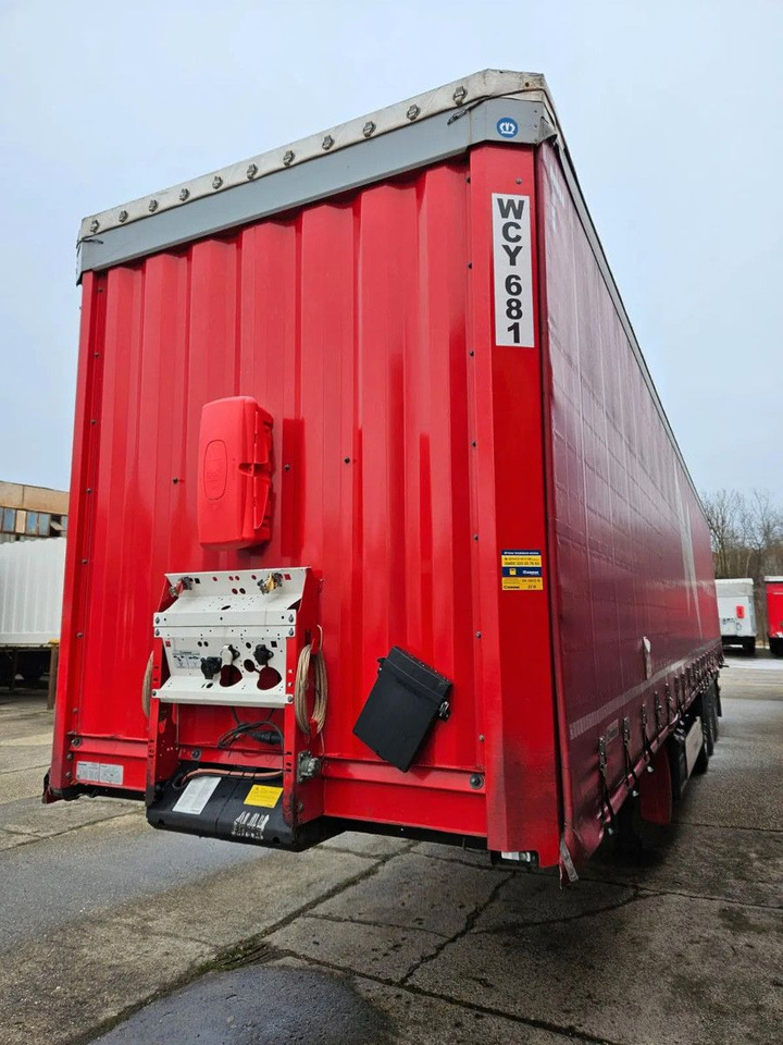 Krone SD, Tail Lift, Lifting Axle - Ponyvás félpótkocsi: 2 kép. Krone SD, Tail Lift, Lifting Axle - Ponyvás félpótkocsi: 2 kép.