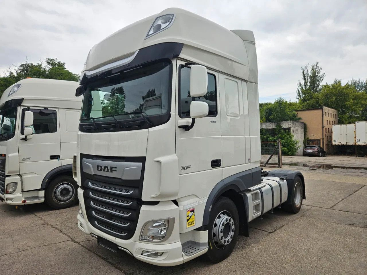 DAF XF 480 SSC Standard StandKlima - Nyergesvontató: 1 kép. DAF XF 480 SSC Standard StandKlima - Nyergesvontató: 1 kép.