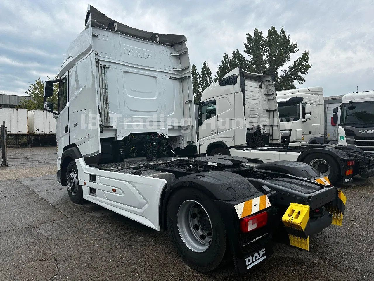 DAF XG 480-Standard-StandKlima-White 2 units - Nyergesvontató: 5 kép. DAF XG 480-Standard-StandKlima-White 2 units - Nyergesvontató: 5 kép.