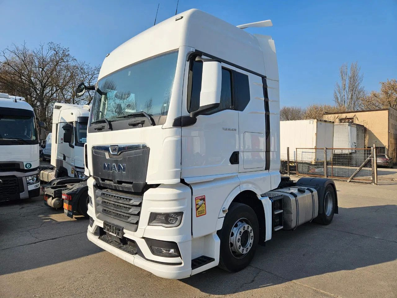 MAN TGX 18.470 XXL, Standklima, Low mileage, Full Ai - Nyergesvontató: 1 kép. MAN TGX 18.470 XXL, Standklima, Low mileage, Full Ai - Nyergesvontató: 1 kép.