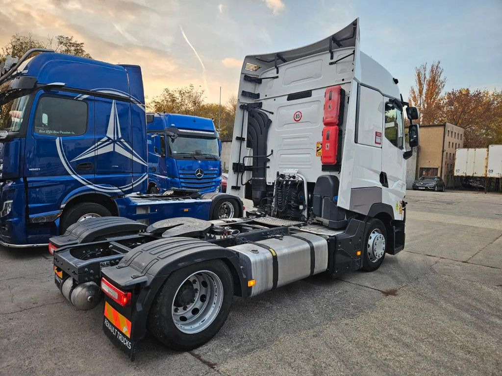 Renault T520 HSC, Mega, Standklima, 8 units - Nyergesvontató: 4 kép. Renault T520 HSC, Mega, Standklima, 8 units - Nyergesvontató: 4 kép.