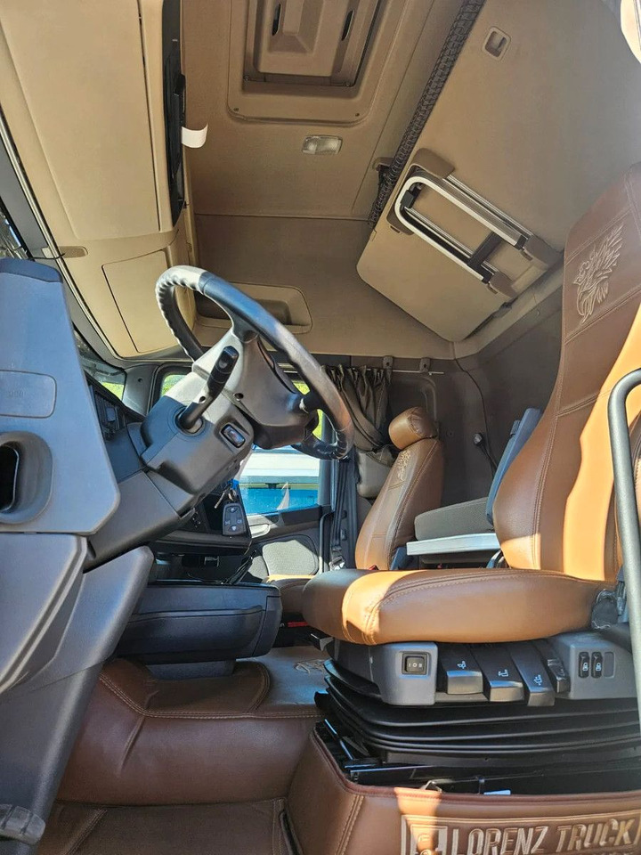 Scania R410 Standard-Topline-Opti Cruise - Nyergesvontató: 5 kép. Scania R410 Standard-Topline-Opti Cruise - Nyergesvontató: 5 kép.