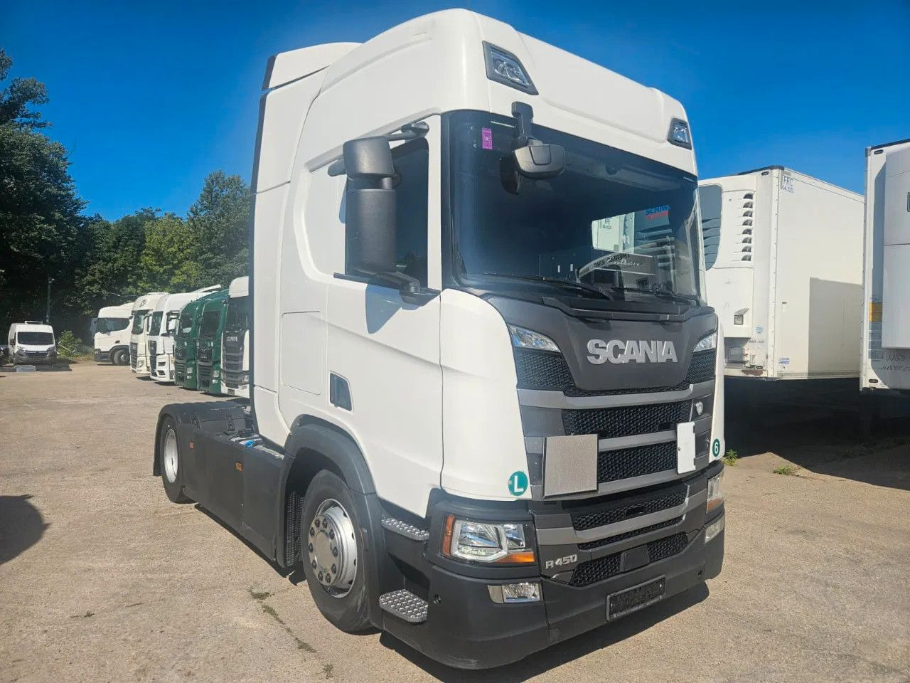 Scania R450 HYVA Hydraulics, Full Spoiler, Digital Disp - Nyergesvontató: 2 kép. Scania R450 HYVA Hydraulics, Full Spoiler, Digital Disp - Nyergesvontató: 2 kép.