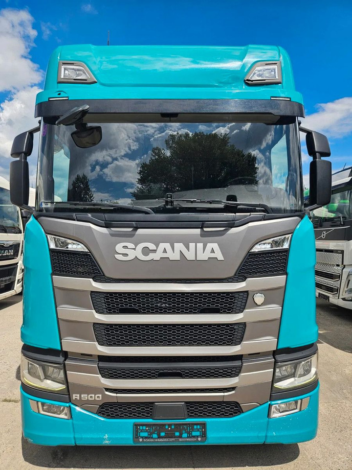 Scania R500 Standard-Turquoise-Standklima-Big NAVI-Hydr - Nyergesvontató: 5 kép. Scania R500 Standard-Turquoise-Standklima-Big NAVI-Hydr - Nyergesvontató: 5 kép.