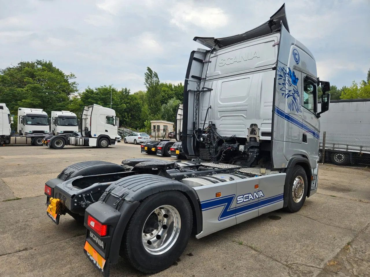 Scania S500 Standard-Digital Display-Navi-Alloy W-Retar - Nyergesvontató: 4 kép. Scania S500 Standard-Digital Display-Navi-Alloy W-Retar - Nyergesvontató: 4 kép.