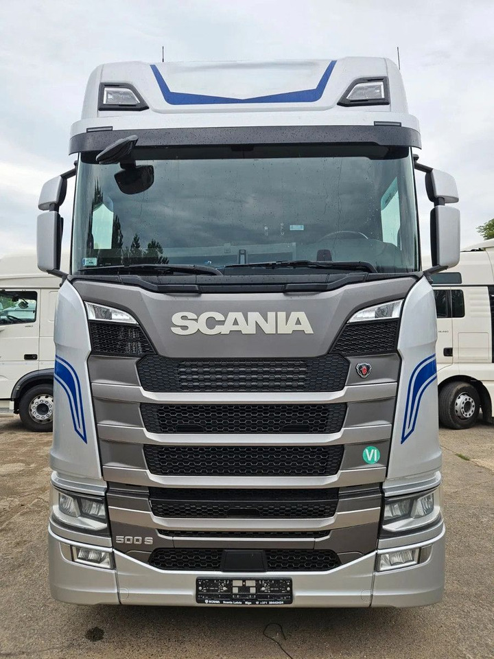 Scania S500 Standard-Digital Display-Navi-Alloy W-Retar - Nyergesvontató: 3 kép. Scania S500 Standard-Digital Display-Navi-Alloy W-Retar - Nyergesvontató: 3 kép.