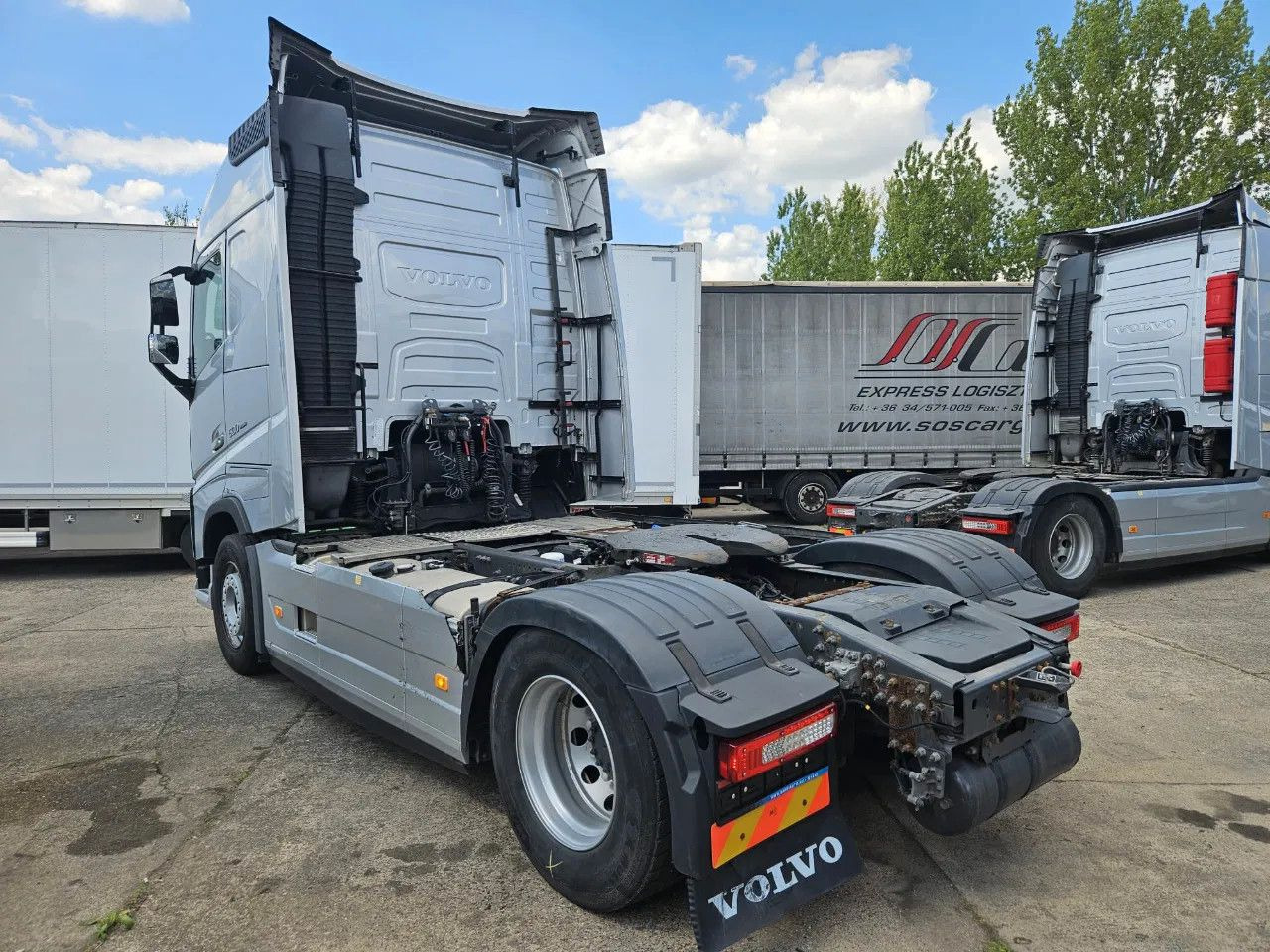 Volvo FH 500 Globe-Standard-I-Park- ACC- DAS-1 unit - Nyergesvontató: 4 kép. Volvo FH 500 Globe-Standard-I-Park- ACC- DAS-1 unit - Nyergesvontató: 4 kép.
