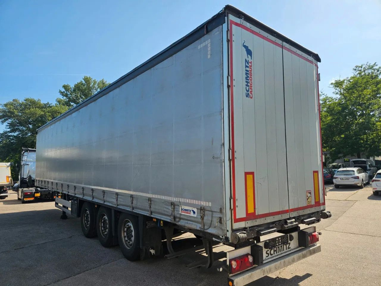 Schmitz Cargobull SCB S3T Standard 14 units! Lifting Axle A&C, XL - Ponyvás félpótkocsi: 4 kép. Schmitz Cargobull SCB S3T Standard 14 units! Lifting Axle A&C, XL - Ponyvás félpótkocsi: 4 kép.