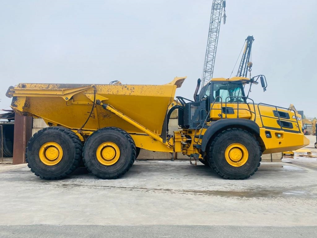 Bell B 45 E - Csuklós dömper: 2 kép. Bell B 45 E - Csuklós dömper: 2 kép.