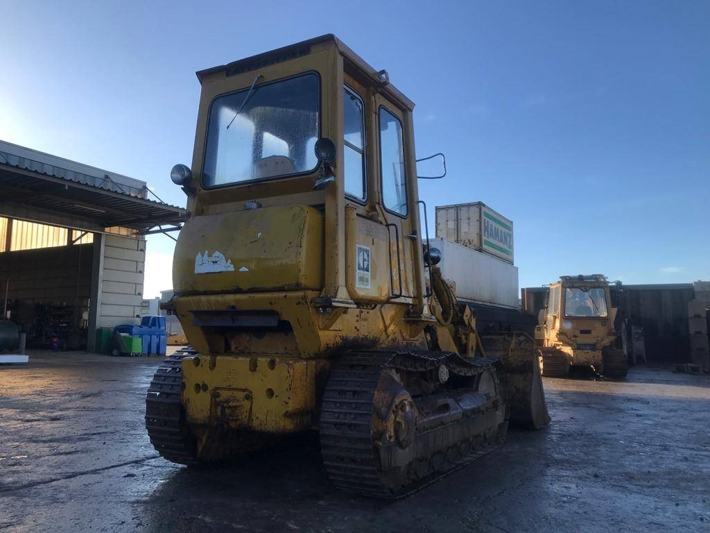 CAT 941 B - Lánctalpas homlokrakodó: 3 kép. CAT 941 B - Lánctalpas homlokrakodó: 3 kép.