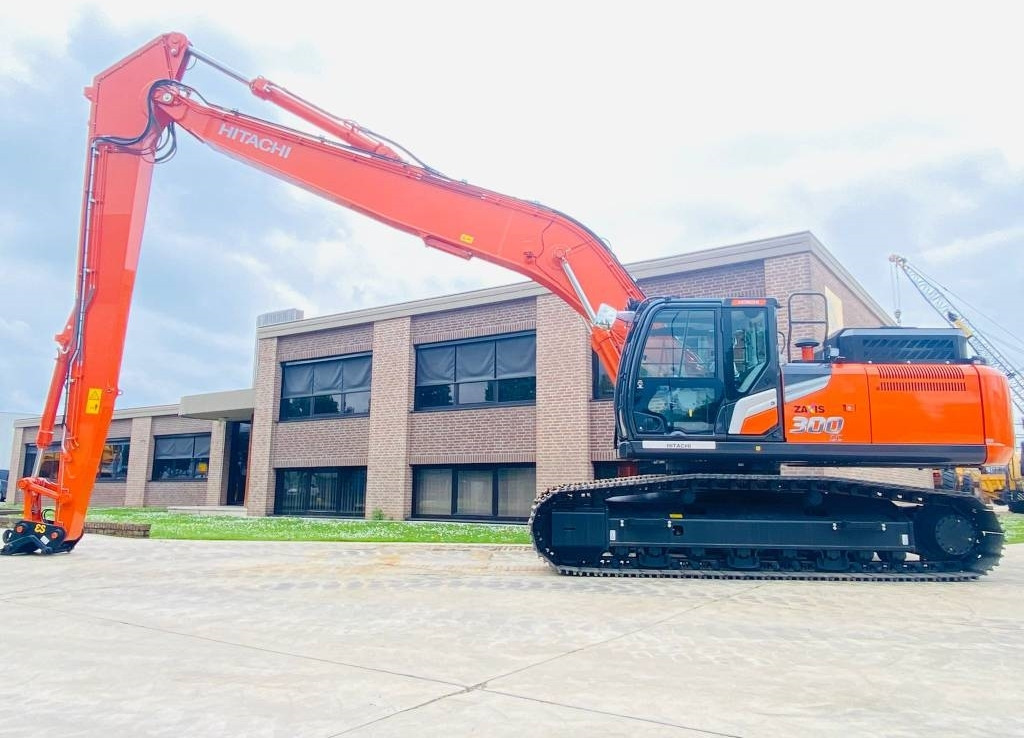 Hitachi ZX 300lc-7 - Lánctalpas kotró: 1 kép. Hitachi ZX 300lc-7 - Lánctalpas kotró: 1 kép.