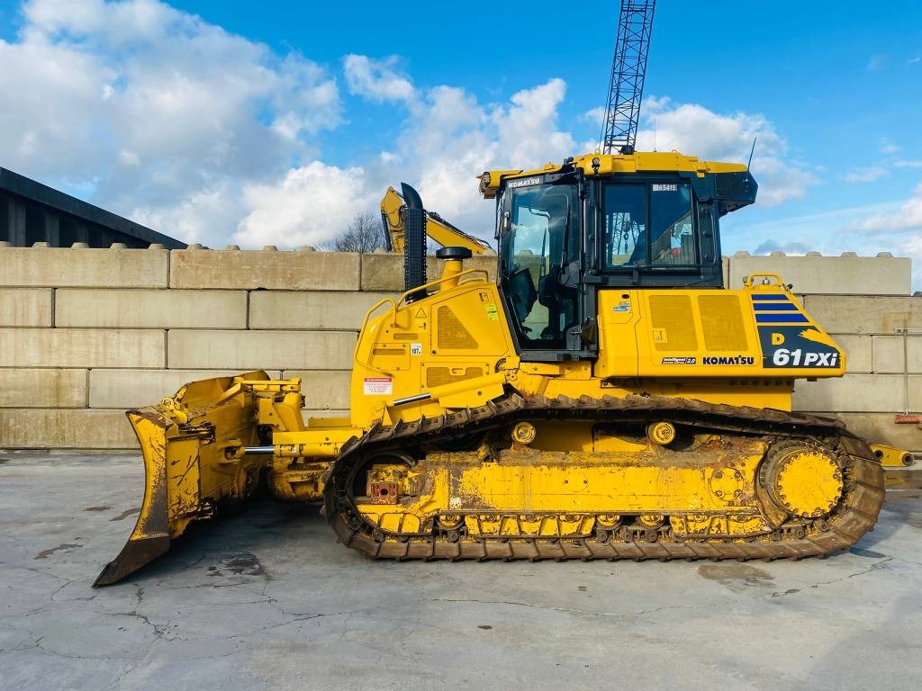 Komatsu D 61 PXI-24E0 - Buldózer: 1 kép. Komatsu D 61 PXI-24E0 - Buldózer: 1 kép.