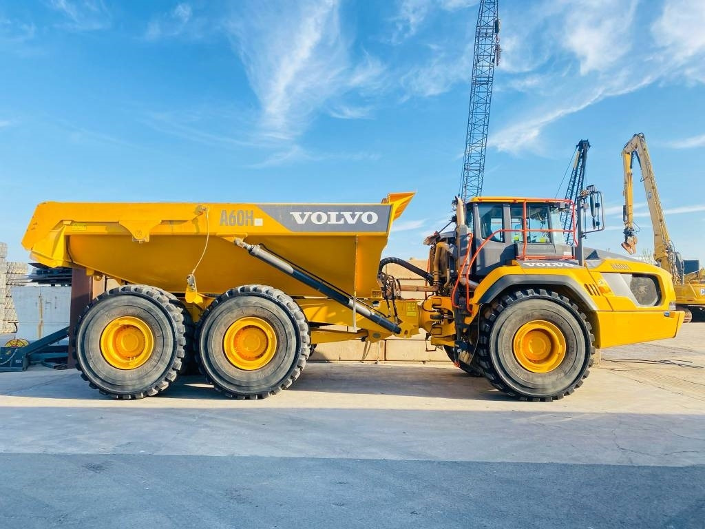 Volvo A 60 H - Csuklós dömper: 2 kép. Volvo A 60 H - Csuklós dömper: 2 kép.