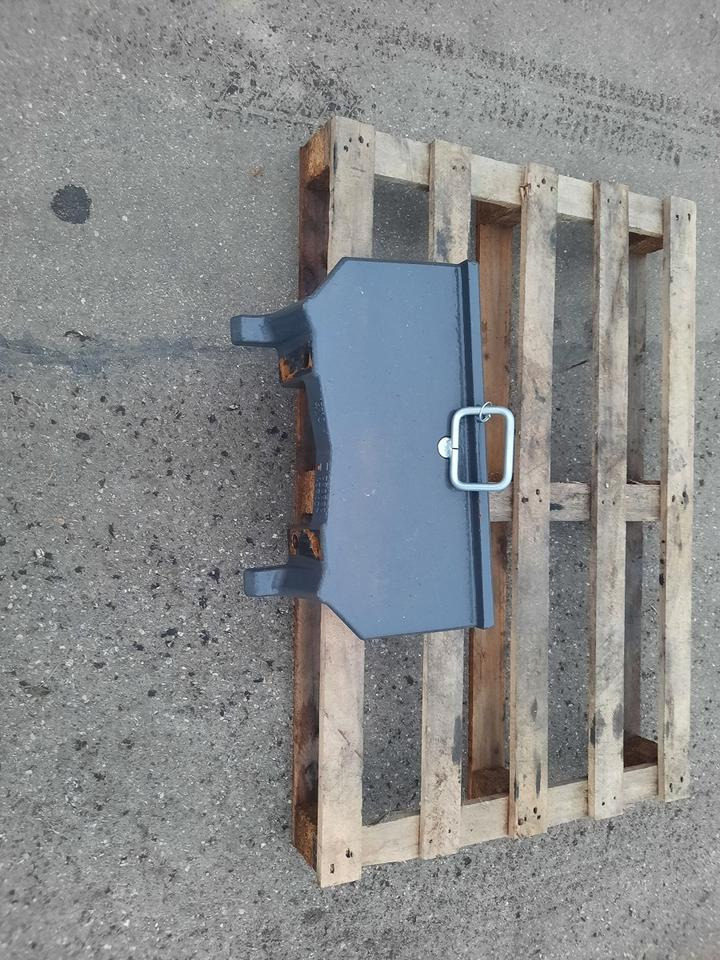 Front Gewicht Claas Schlepper Schleppergewicht Fendt - Ellensúly: 4 kép. Front Gewicht Claas Schlepper Schleppergewicht Fendt - Ellensúly: 4 kép.