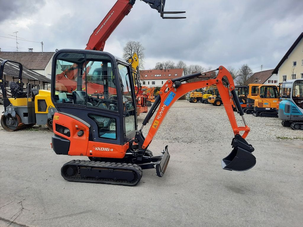 Kubota KX 016 - 4 - Minikotró: 3 kép. Kubota KX 016 - 4 - Minikotró: 3 kép.