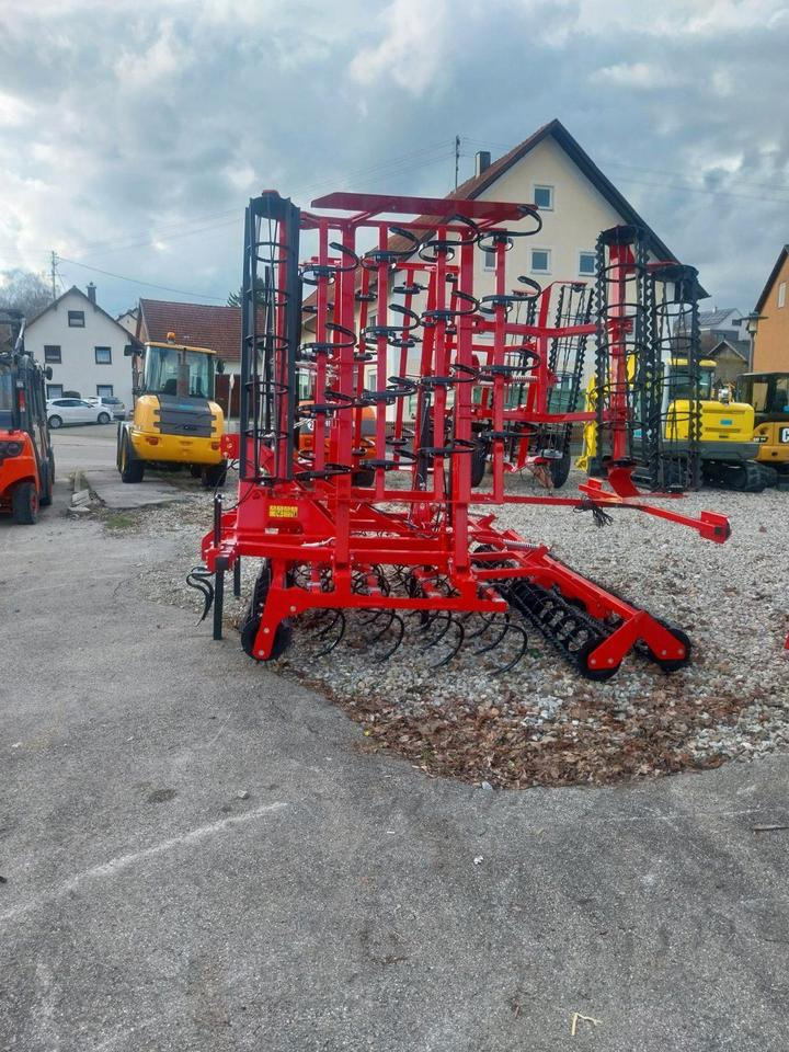 Kultivator Coral Plus Saatbettkombination Egge Grubber Lemken - Kultivátor: 3 kép. Kultivator Coral Plus Saatbettkombination Egge Grubber Lemken - Kultivátor: 3 kép.