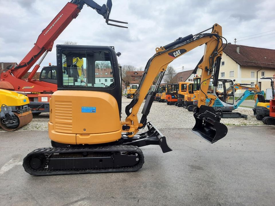 Minibagger Cat 303.5 E Kettenbagger Raupenbagger Bagger - Minikotró: 3 kép. Minibagger Cat 303.5 E Kettenbagger Raupenbagger Bagger - Minikotró: 3 kép.