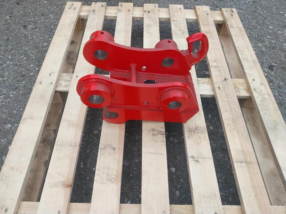 Rädlinger Schnellwechsler MS 03 2,5 - 6 to Minibagger JCB 48 Z - Gyorscsatlakozó - Minikotró: 1 kép. Rädlinger Schnellwechsler MS 03 2,5 - 6 to Minibagger JCB 48 Z - Gyorscsatlakozó - Minikotró: 1 kép.