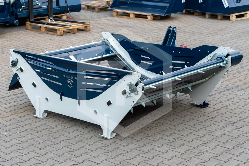 Rundballenabroller Einstreugerät Ballenabwickler Euro Rundballen - Szalma aprító: 3 kép. Rundballenabroller Einstreugerät Ballenabwickler Euro Rundballen - Szalma aprító: 3 kép.