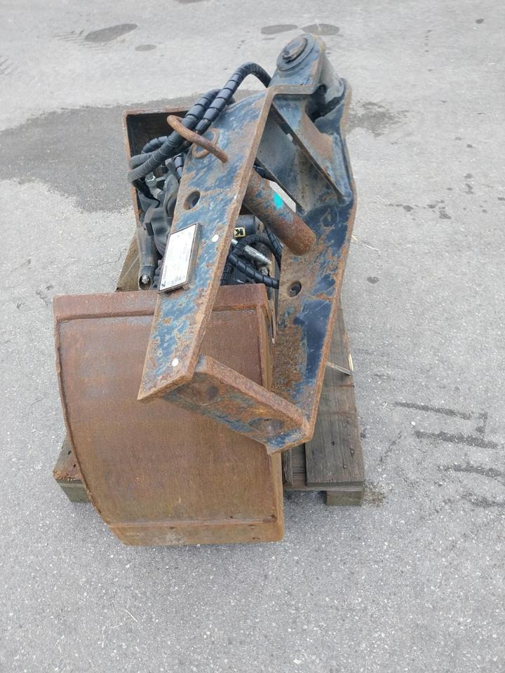 Schalengreifer Kinshofer 40 MS 08 HPX Greifer Bagger Minibagger - Csipegető kanál: 4 kép. Schalengreifer Kinshofer 40 MS 08 HPX Greifer Bagger Minibagger - Csipegető kanál: 4 kép.