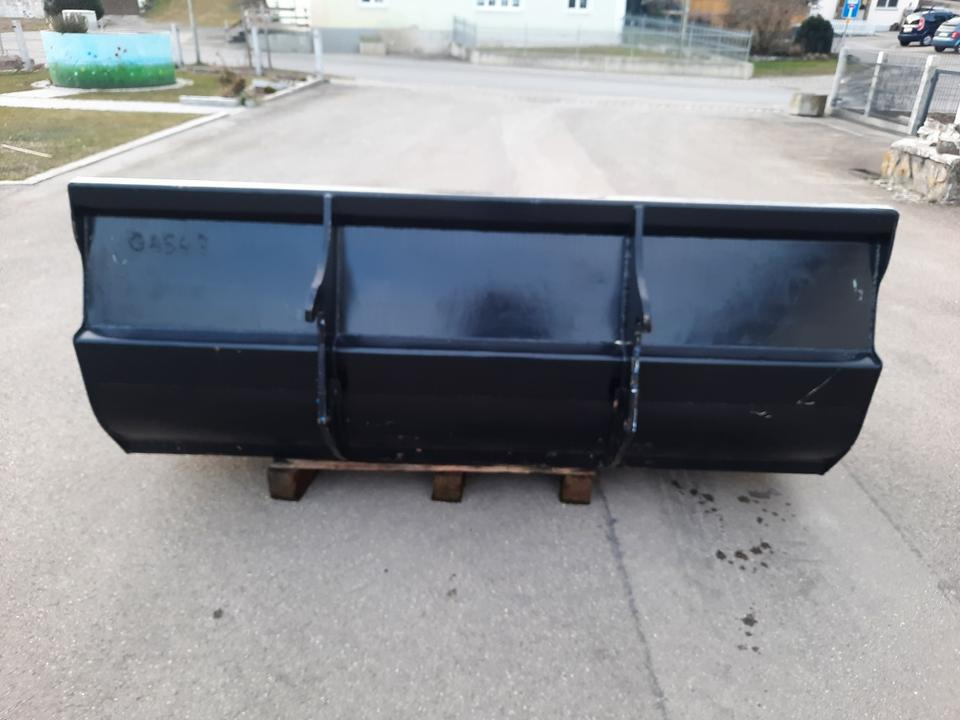 Schaufel 2,4m Teleskoplader Radlader Universalschaufel Genie - Rakodókanál: 3 kép. Schaufel 2,4m Teleskoplader Radlader Universalschaufel Genie - Rakodókanál: 3 kép.